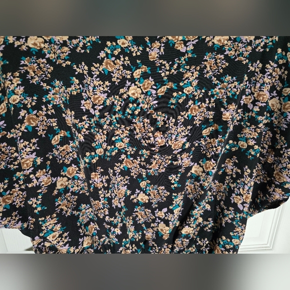 Shein Womens Black Floral Crop Top XL - Picture 6 of 11